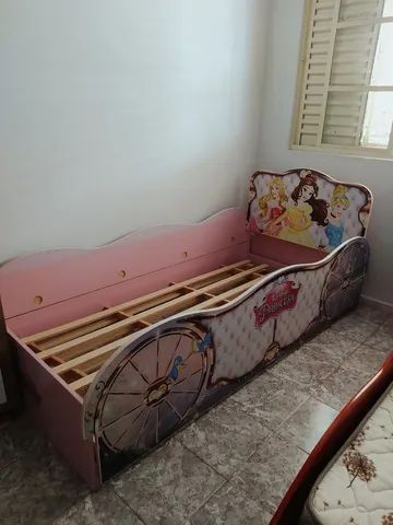 Vendo Bicama das Princesas Disney 360 reais - Móveis - Zona 07, Maringá  1262695956