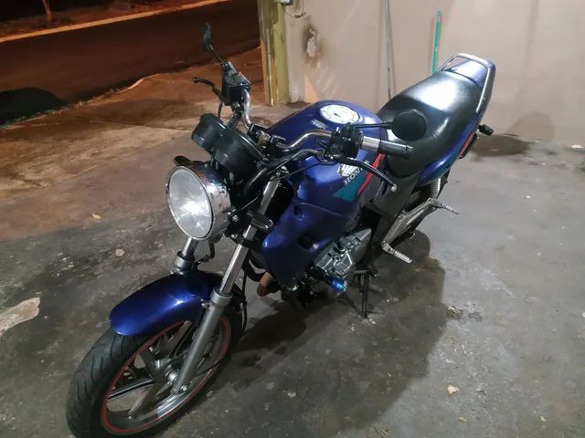 Vendido: Honda CB 500 1998