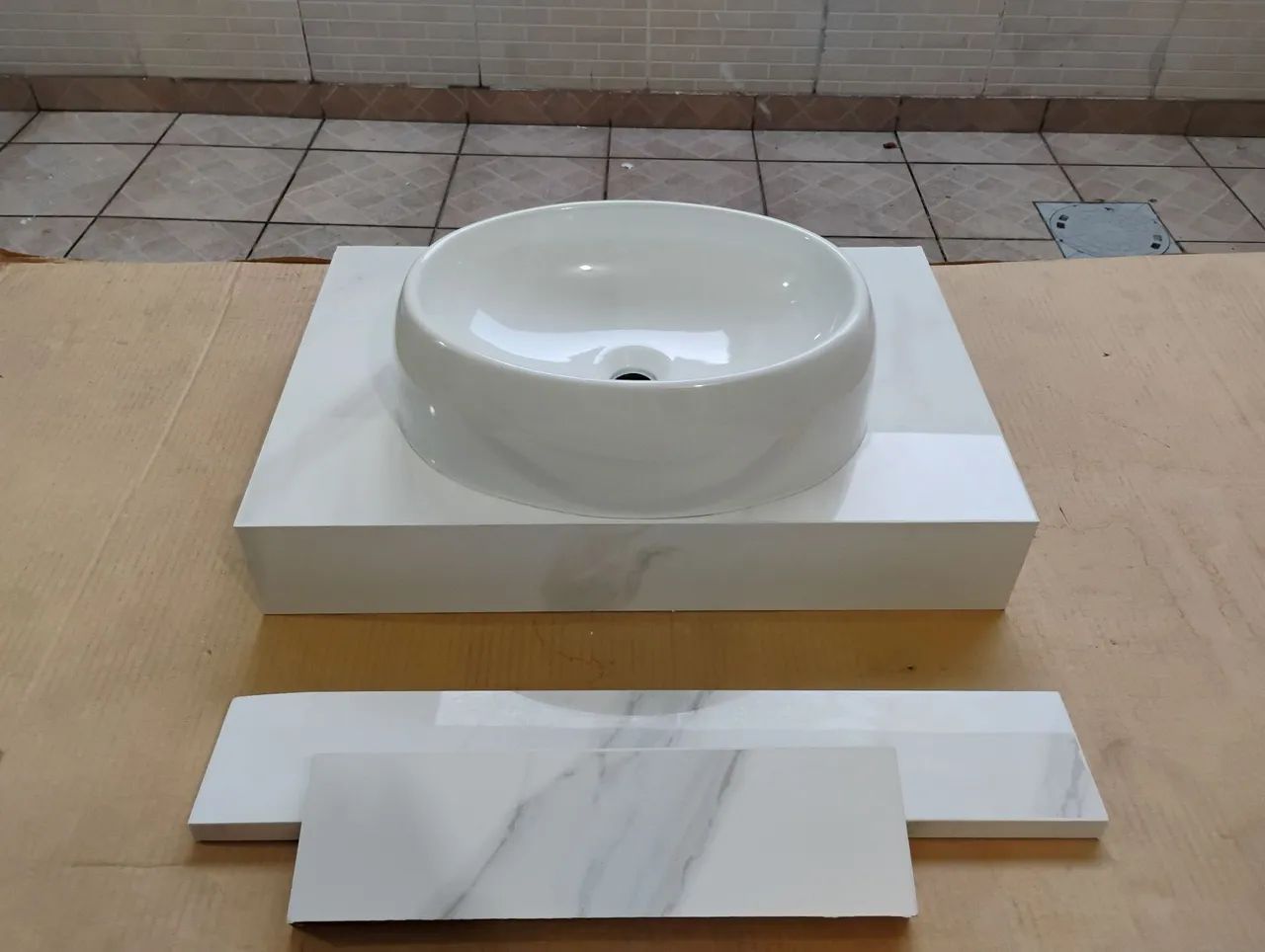 Pia Porcelanato com cuba de sobrepor 60x40 Pia - Foto 5