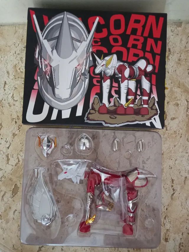 Cavaleiros do Zodíaco Armadura Pegasus e Seiya Fashion Trend