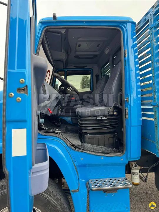 MB 1418 Eletrônico ano 2001 Carroceria 4X2 - Foto 8