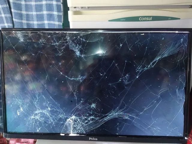 Duas placas da TV Philco PTV32G52S funcionando 