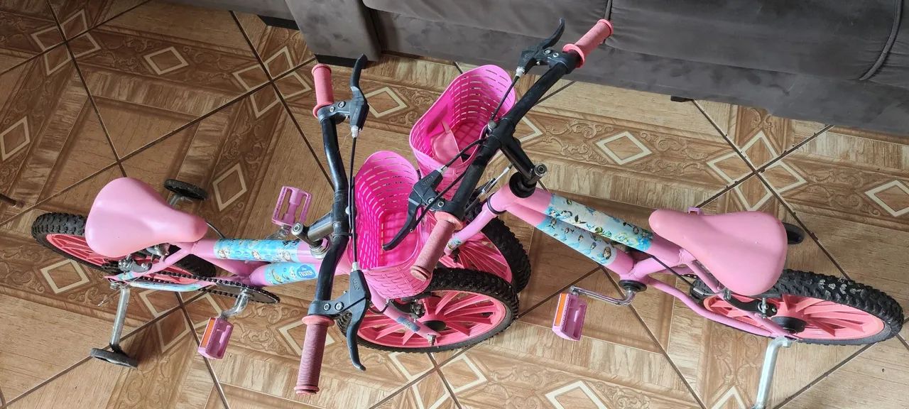Duas bicicletas infantis Frozen R$400 - Foto 2