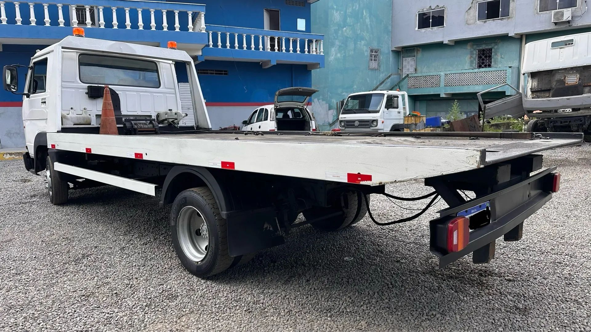 Caminhão guincho plataforma Volks 8.150 2011 - Foto 4