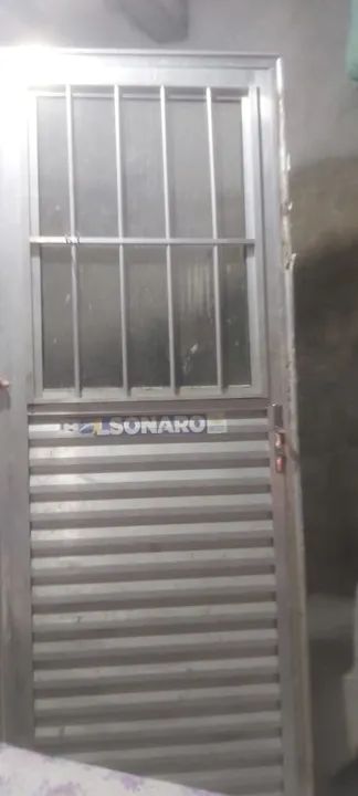 Porta de Alumínio com Grade e Veneziana - Foto 3