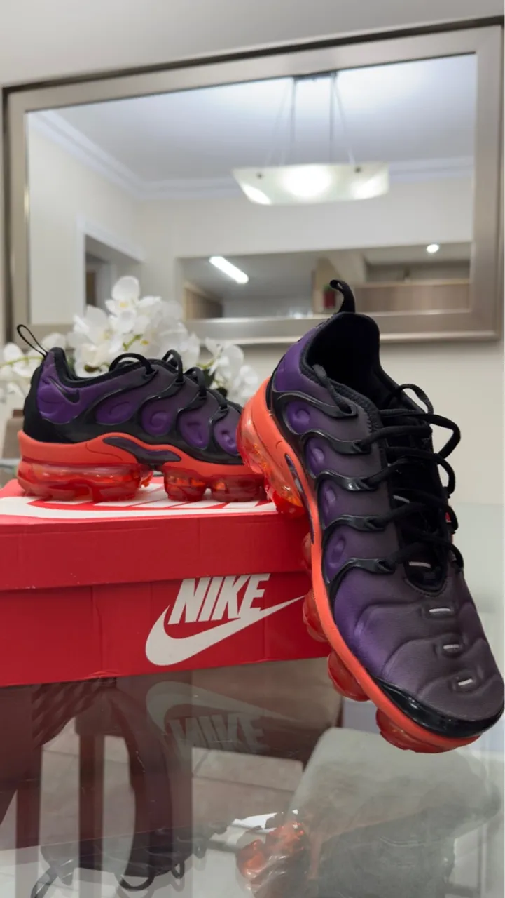 Nike VaporMax Plus - Voltage Purple