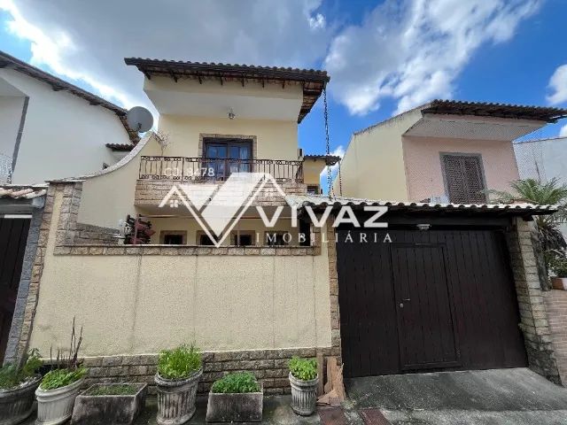 Casa Duplex com 02 Quartos Espaço Gourmet e Garagem - Vila Valqueire 