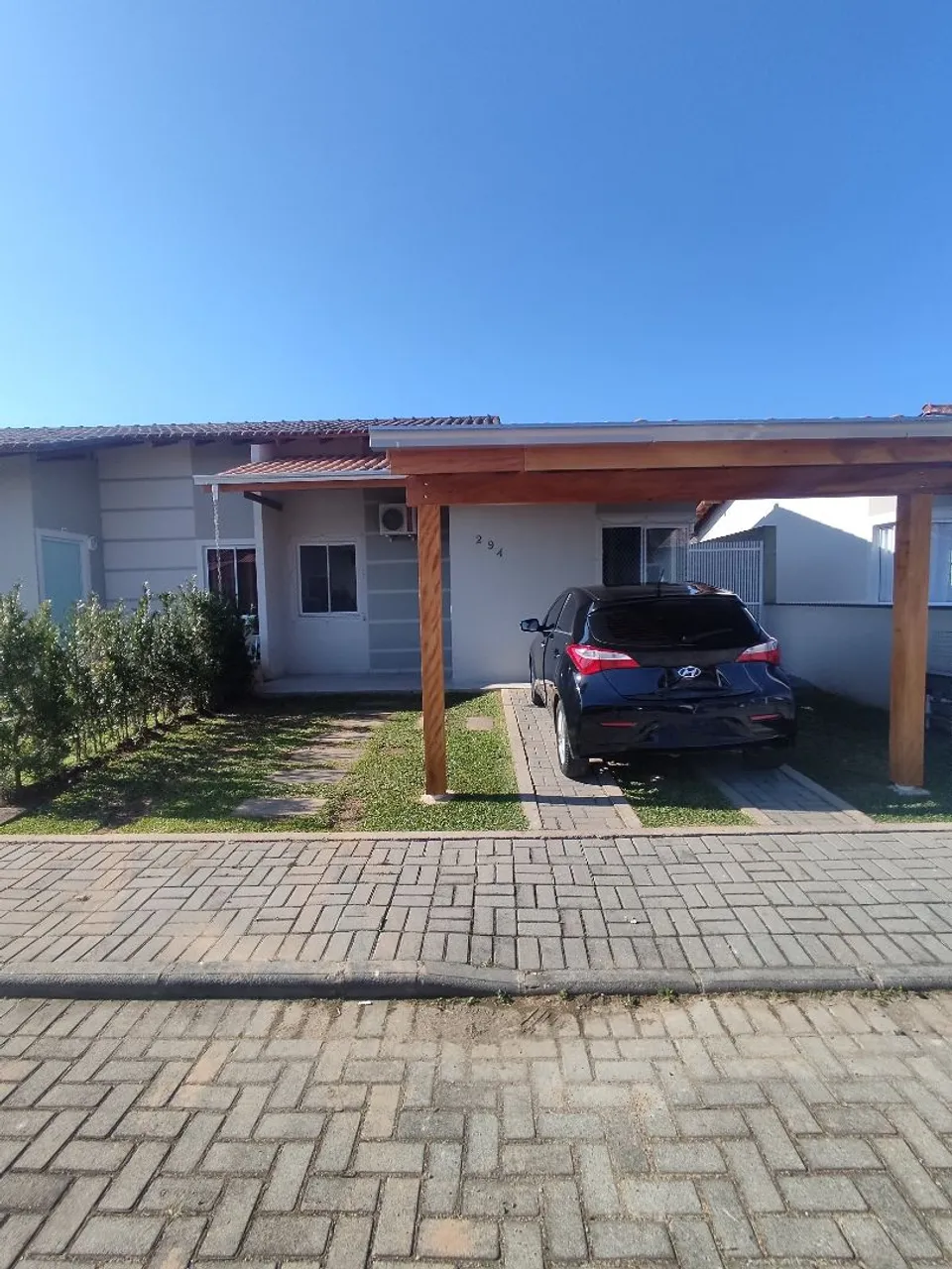 Alugo casa de 2 quartos condomínio fechado em Araquari