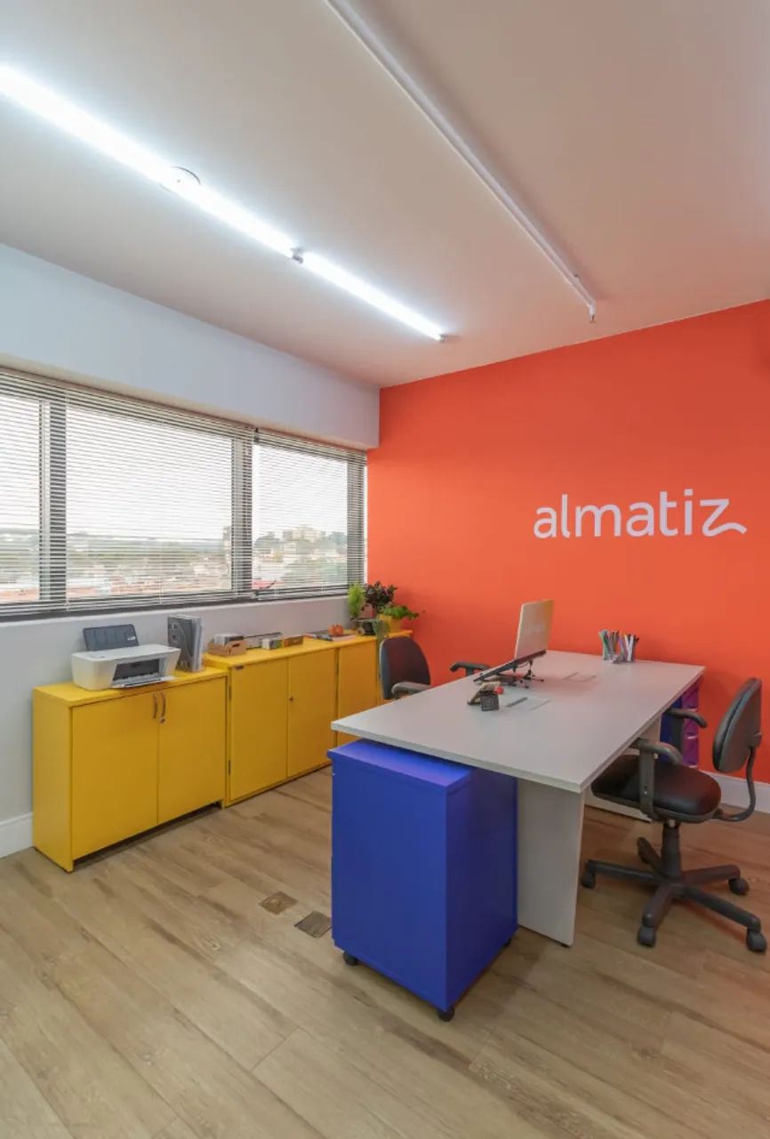 Mesa de escritório64728433488129123