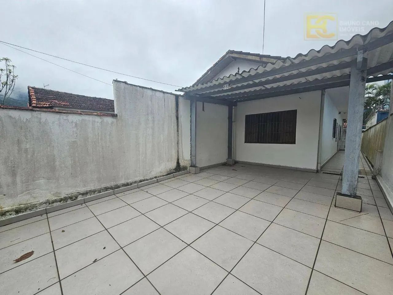 Casa térrea com edícula para locação definitiva - Centro - Peruíbe/SP