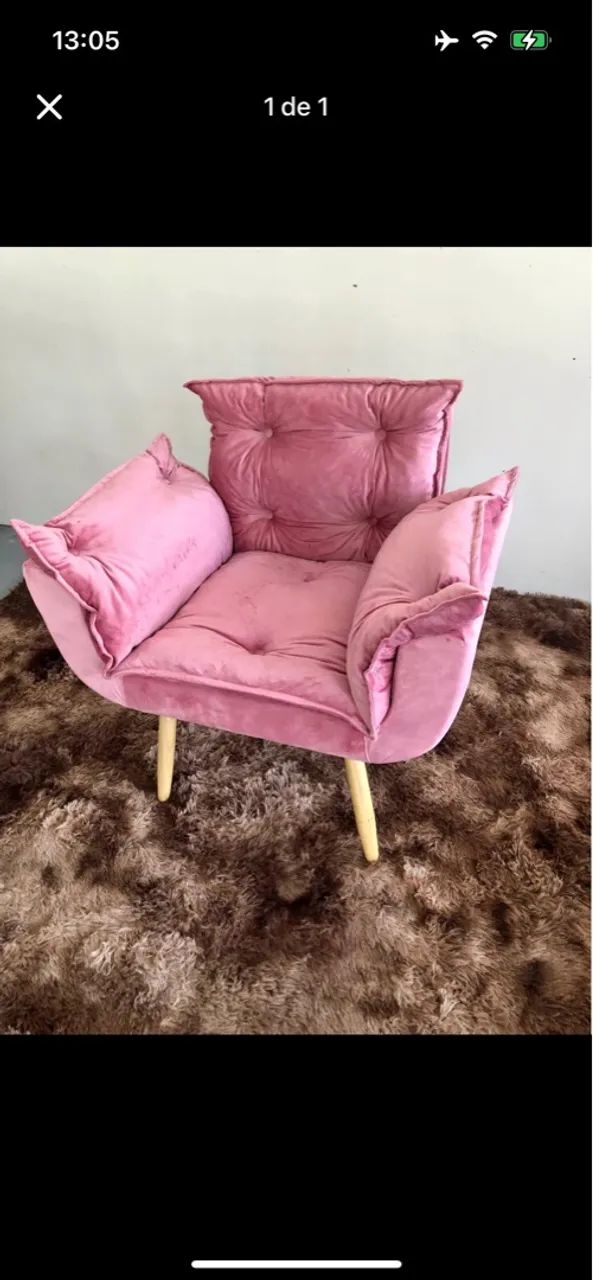PAGUE NA ENTREGA!Poltrona Classic em Veludo!! Temos em todas as cores.