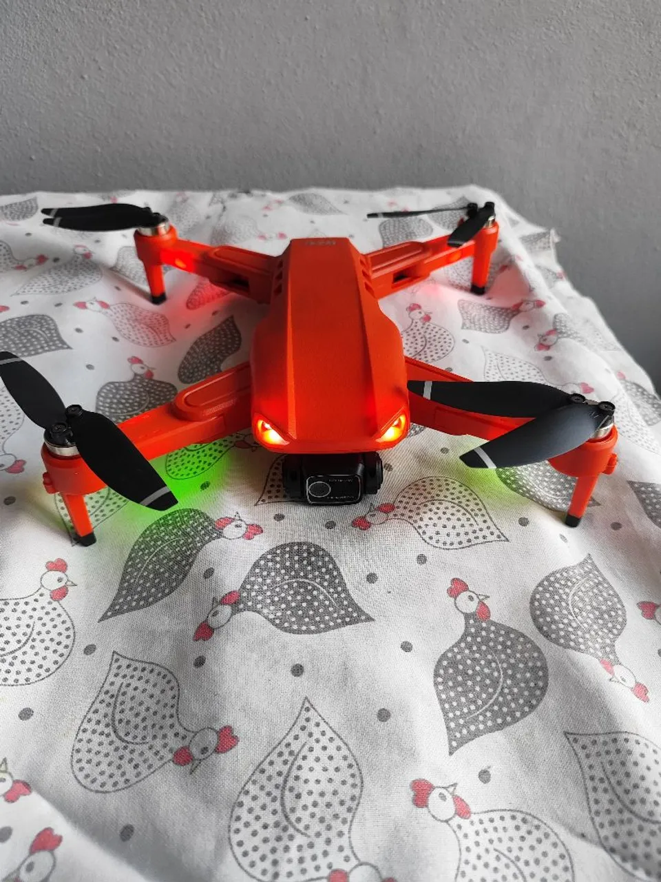 Drone L900 zero na caixa