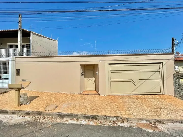 Vendo esta casa em Taguatinga na QNG