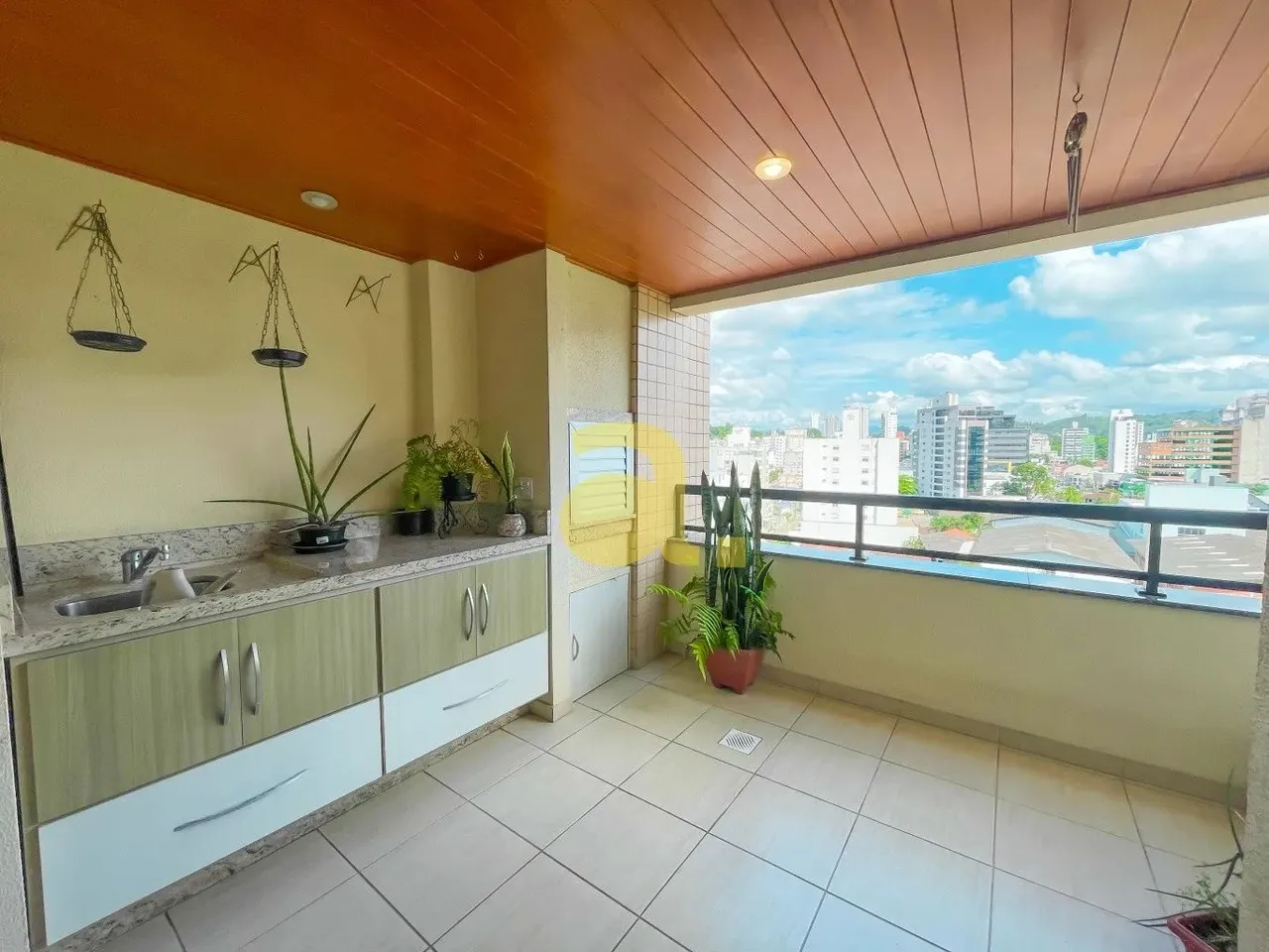EXCELENTE APARTAMENTO PARA LOCAÇÃO MOBILIADO NO BAIRRO VILA NOVA
