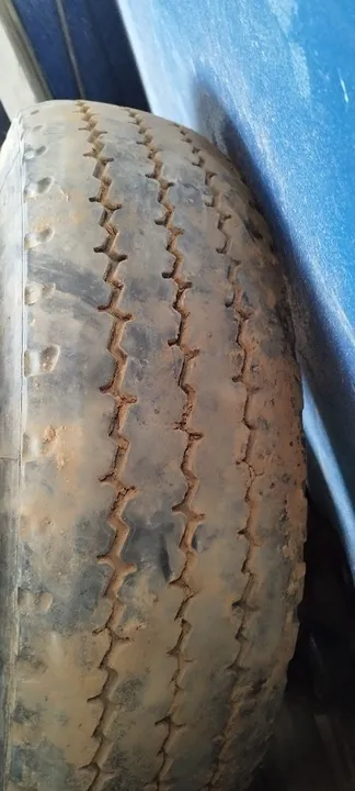 Pneu para Caminhão Usado