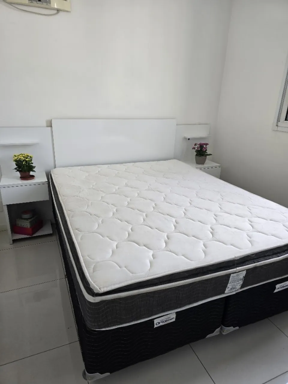 Cama de casal queen Ortobom Superpocket, cabeceira e box.
