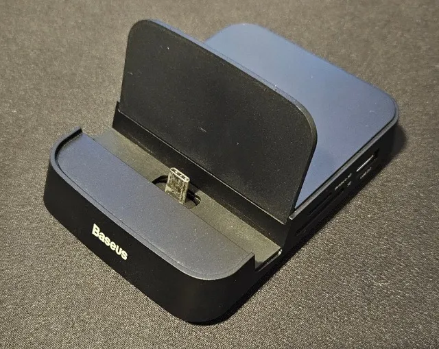 HUB Dock Station DEX Baseus USB-C Excelente estado