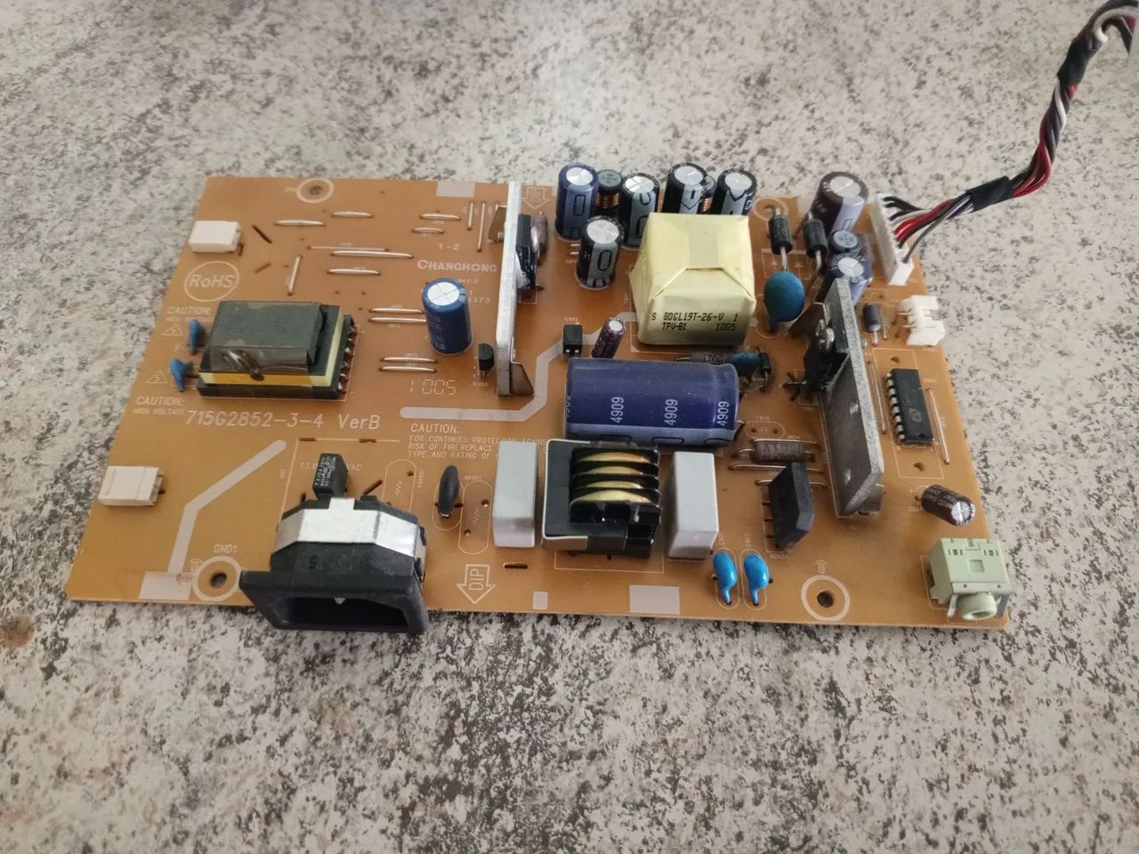 Fonte para monitor 715G2852-3-4 VerB