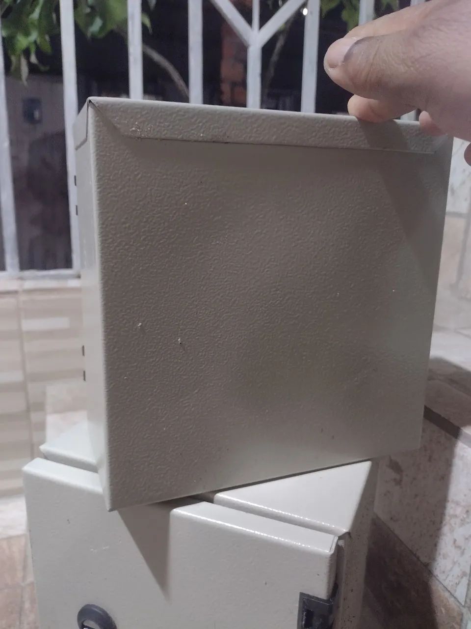 Quadro metálico ideal para telecom e bomba piscina  - Foto 4