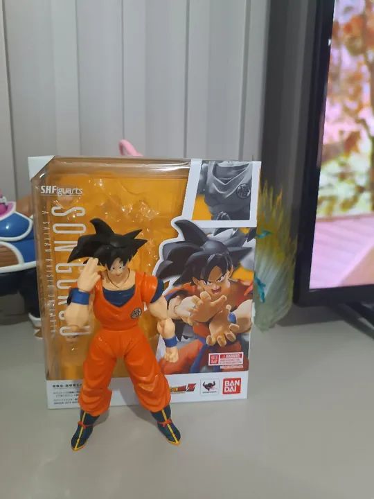 Son Goku base , sh figuarts 