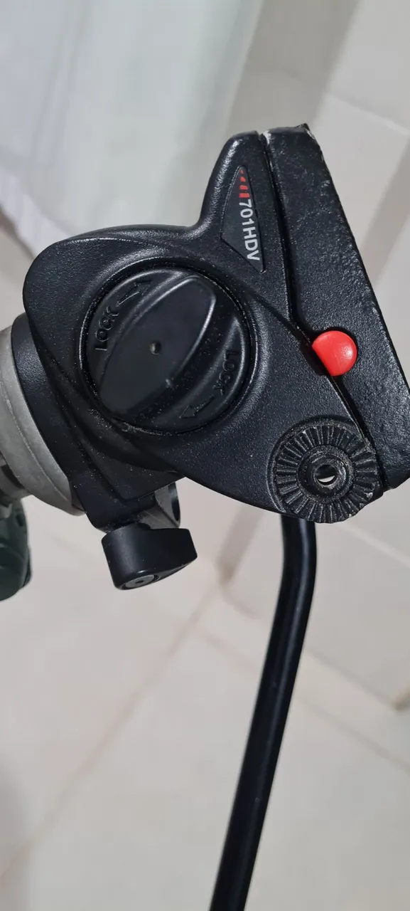 Tripé profissional Manfrotto