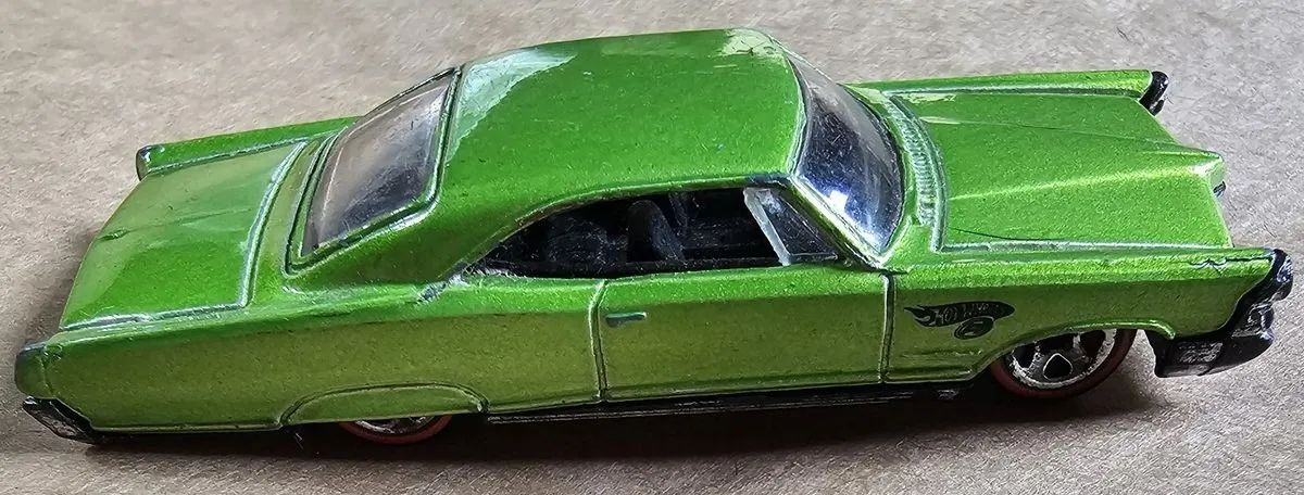 Miniatura de veículo hot wheels  65 bonneville gmtm - cód mv012 - Foto 2