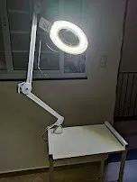 Luminaria LED Lupa Estetica com mesinha auxiliar e rodinhas 5D