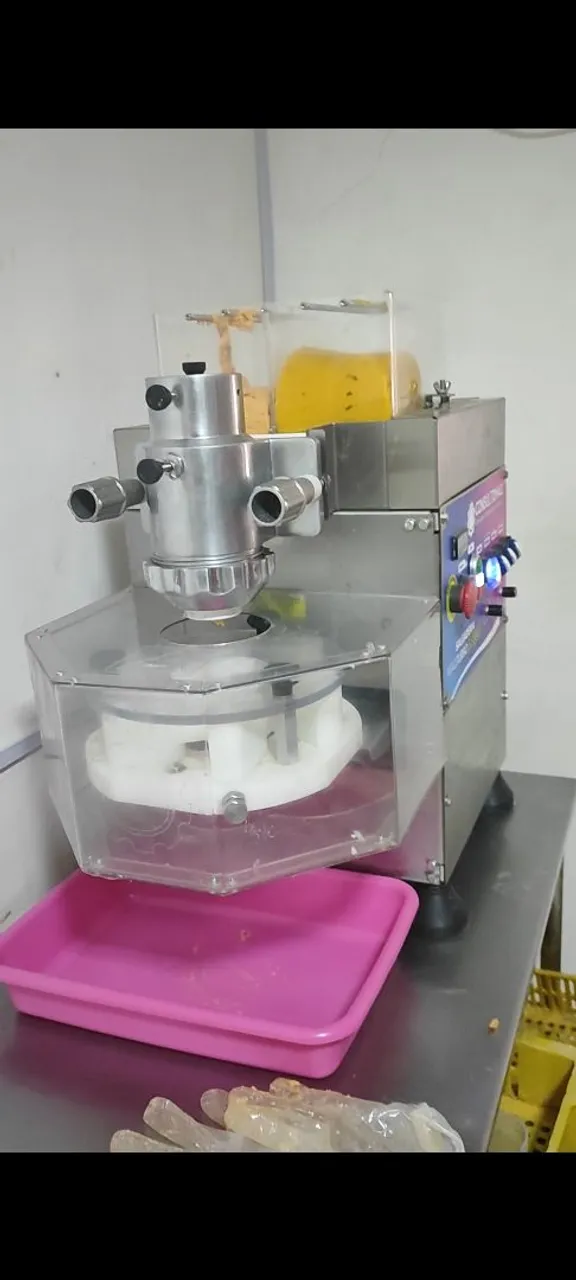 Máquina para Produção Industrial de Alimentos