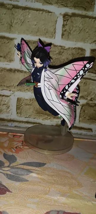 Boneco de ação da personagem Shinobu 