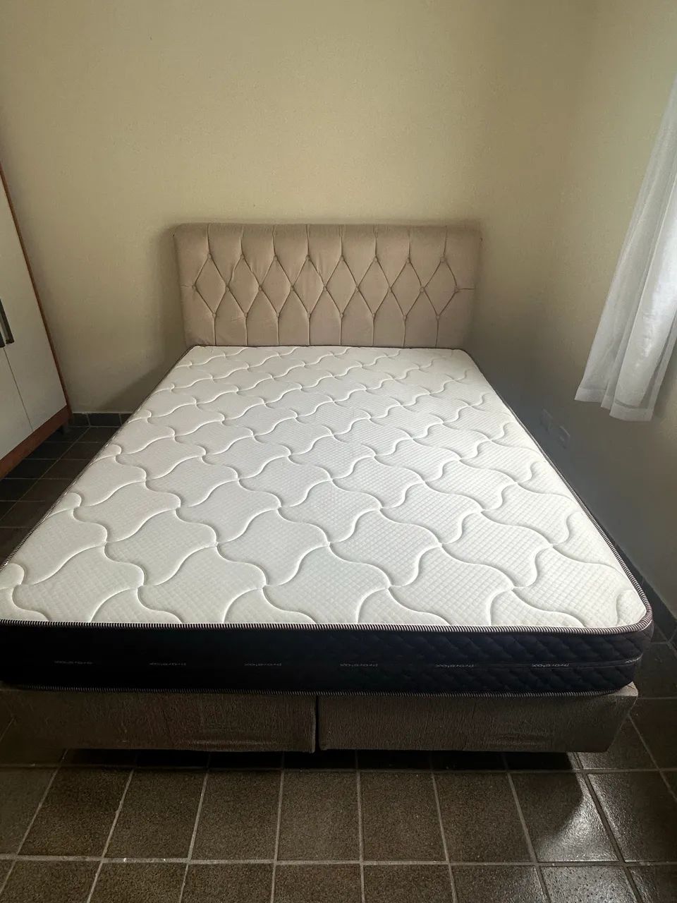 Cama Queen completa + cabeceira  - Foto 5