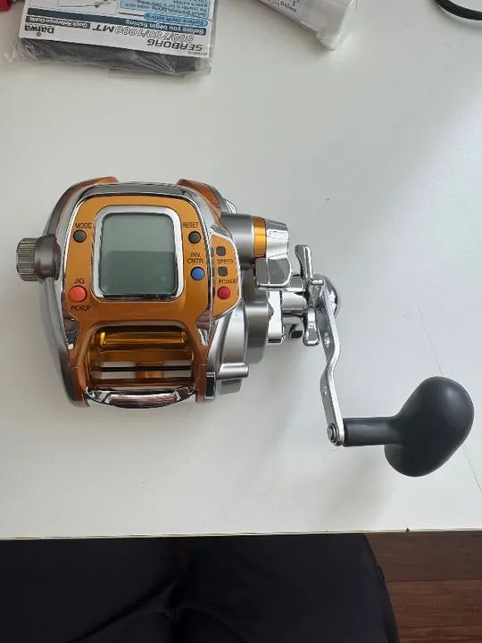 Carretilha Elétrica Daiwa Mega Twin Seaborg500MT - Esportes