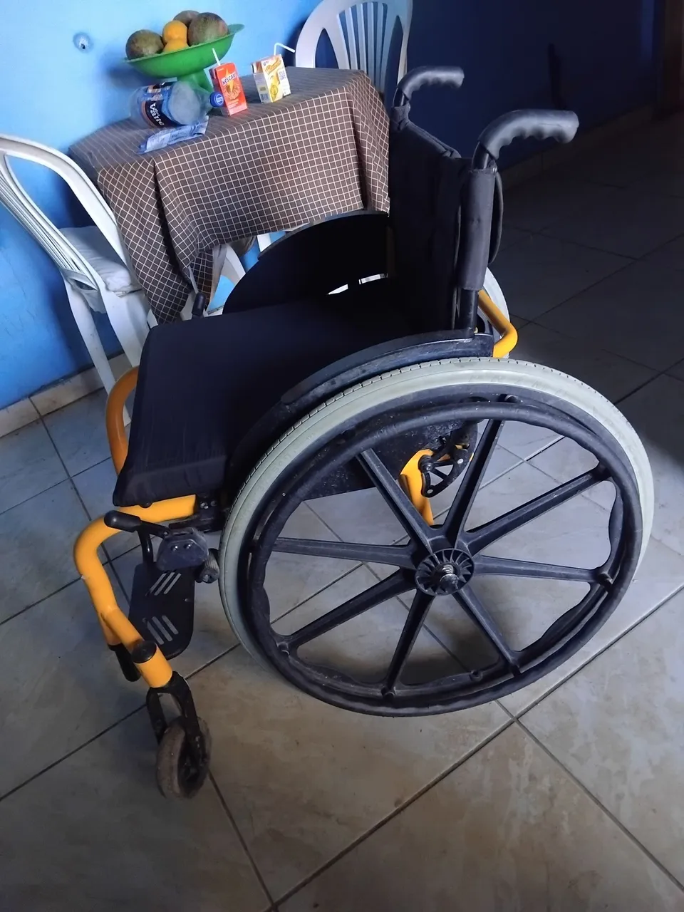 Cadeira de Rodas - Conforto e Mobilidade Garantidos