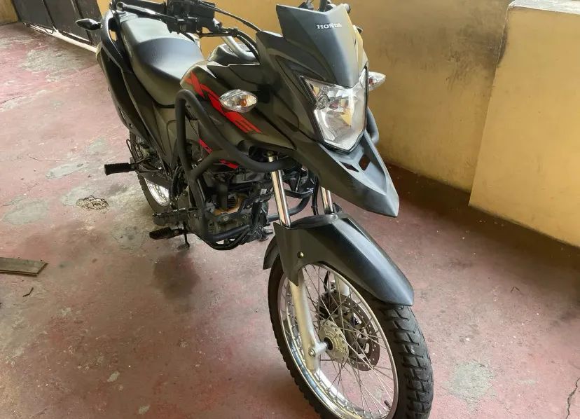 Moto XRE 190 2022 preta - Foto 3