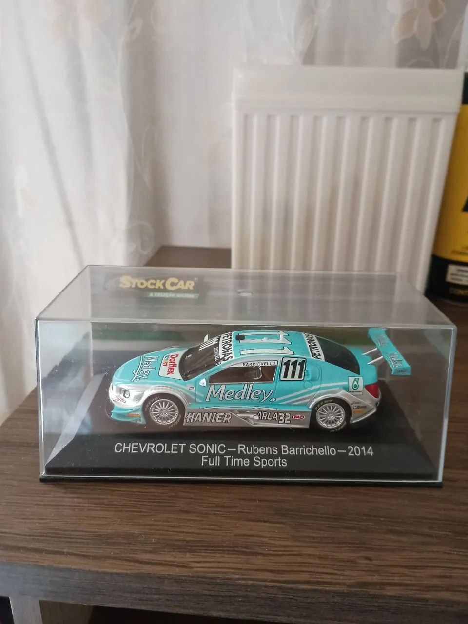 Miniatura Chevrolet Camaro Z28 1968 - Johnny Lightning 1:64