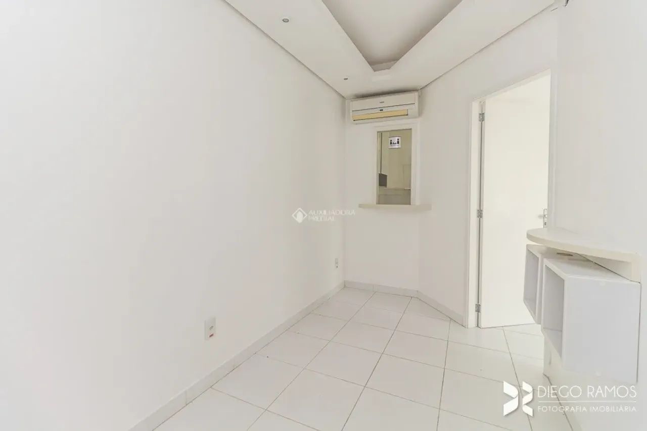 Sala à Venda próximo ao Hospital Mãe de Deus. - Foto 2