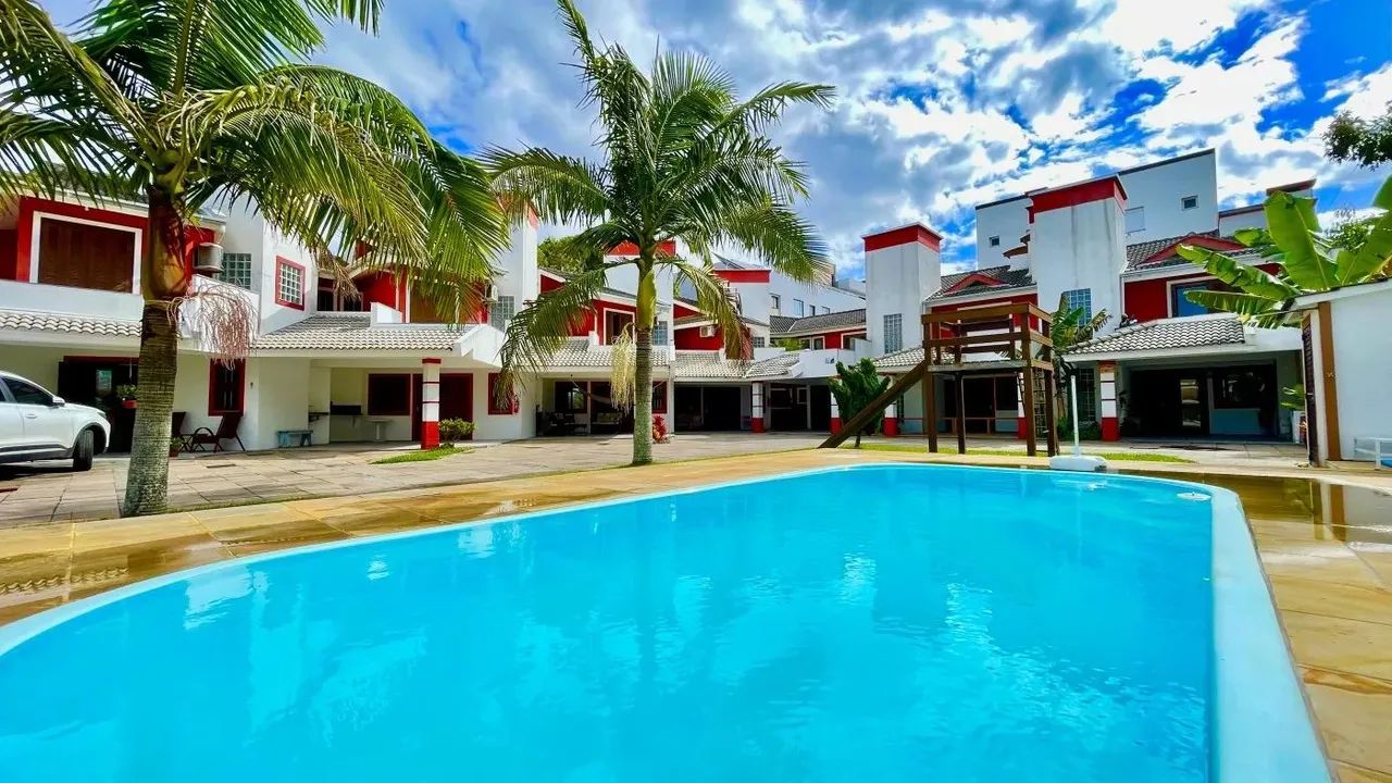 Casa para Venda em Tramandaí, Centro, 3 dormitórios, 3 suítes, 4 banheiros, 1 vaga