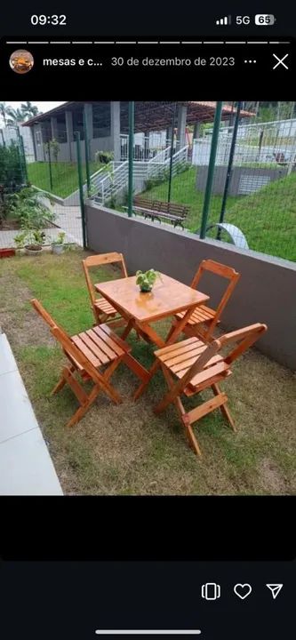 Conjunto de Mesa e Cadeiras Dobráveis de Madeira - Foto 4