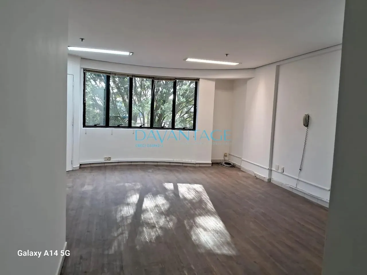 OTIMA SALA COMERCIAL NO CENTRO DA LAPA PARA LOCAÇÃO OU VENDA