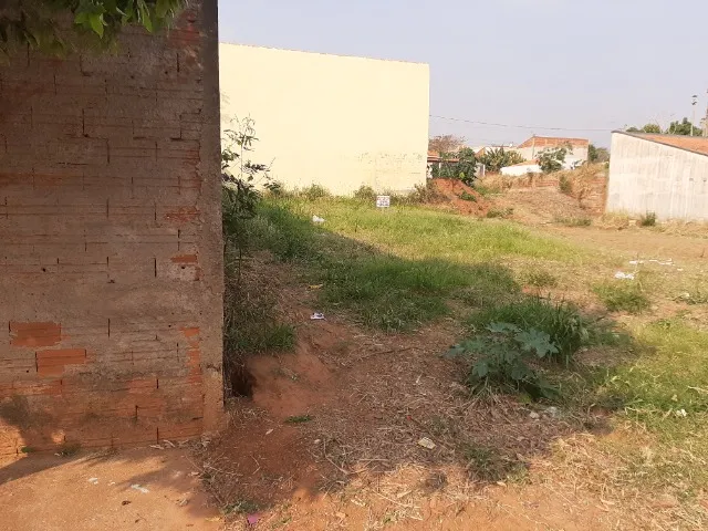 Terreno Alfredo Marcondes 10metros de frente 20metros de fundo. Quitado bairro mirassol