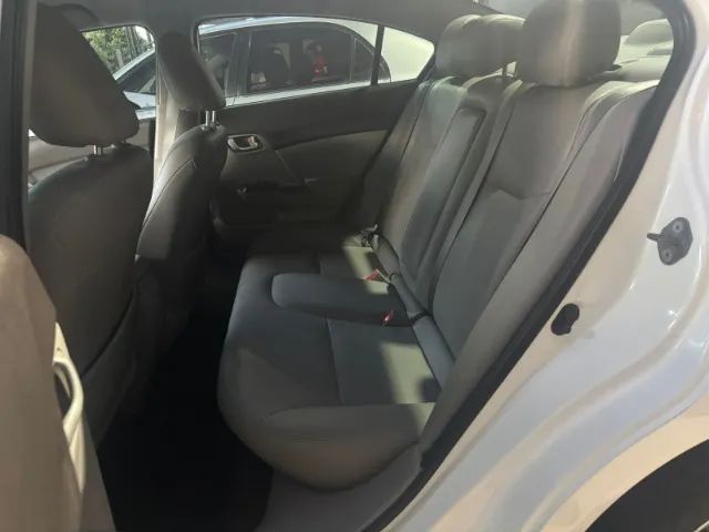 Honda Civic LXL 1.8 AT Branco - Foto 4