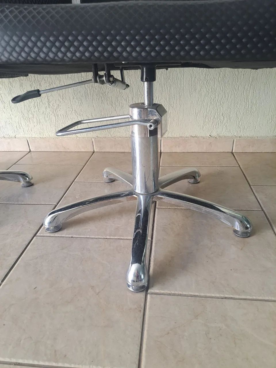 Cadeira de barbeiro  - Foto 2