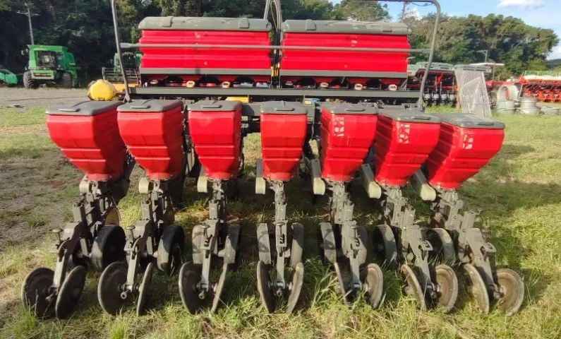 Plantadeira Massey Ferguson - MF 407, M45, 7 linhas Pantográfica. Fabricação 2017 - Foto 6