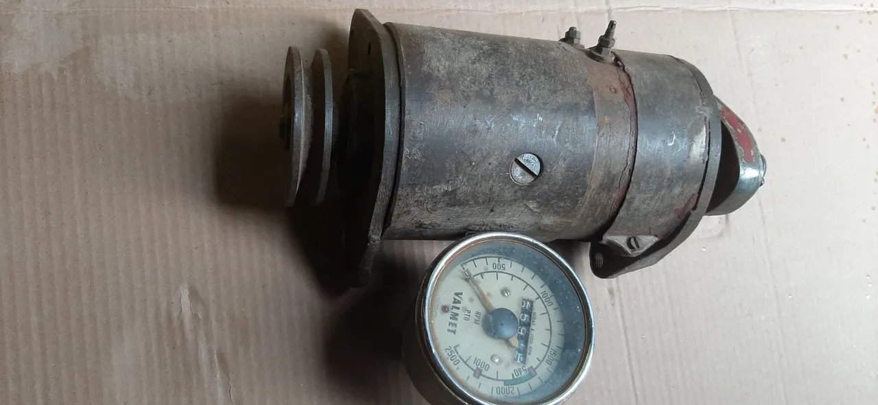 Dínamo e RPM do Trator Valmet