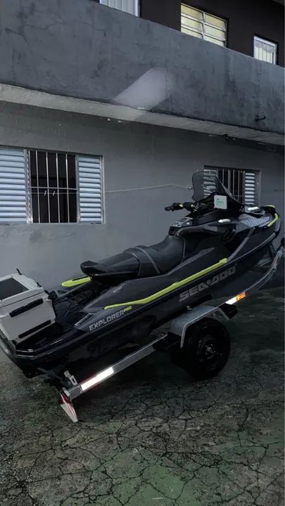 Jet Ski explorer pro 2024