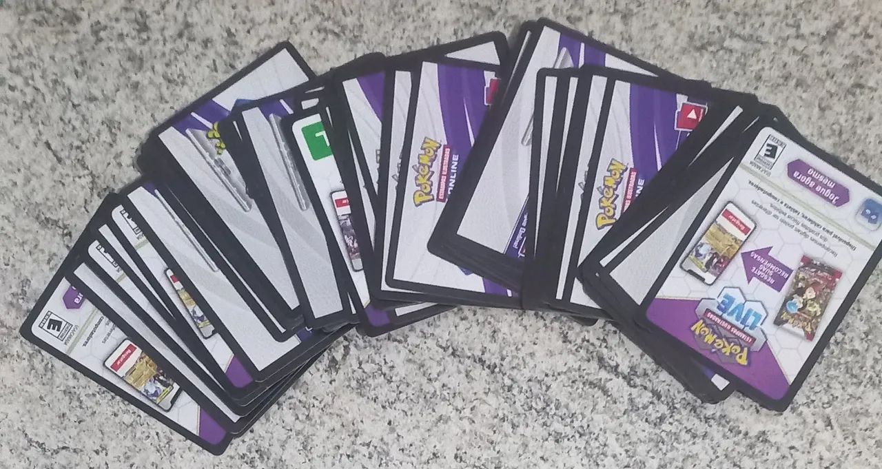 Códigos Pokemon TCG - ABERTO À NEGOCIAÇÃO 