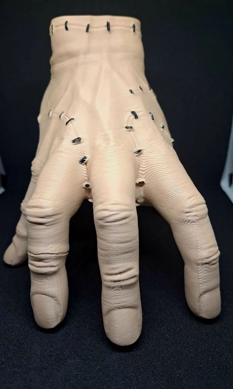 Personagem Coisa 3D família Addams