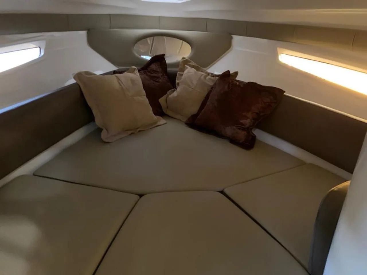 TRITON 300 SPORT + MONTAGEM DE SÉRIE + MERCRUISER 6.2L 300HP + ACESSÓRIOS - Foto 5