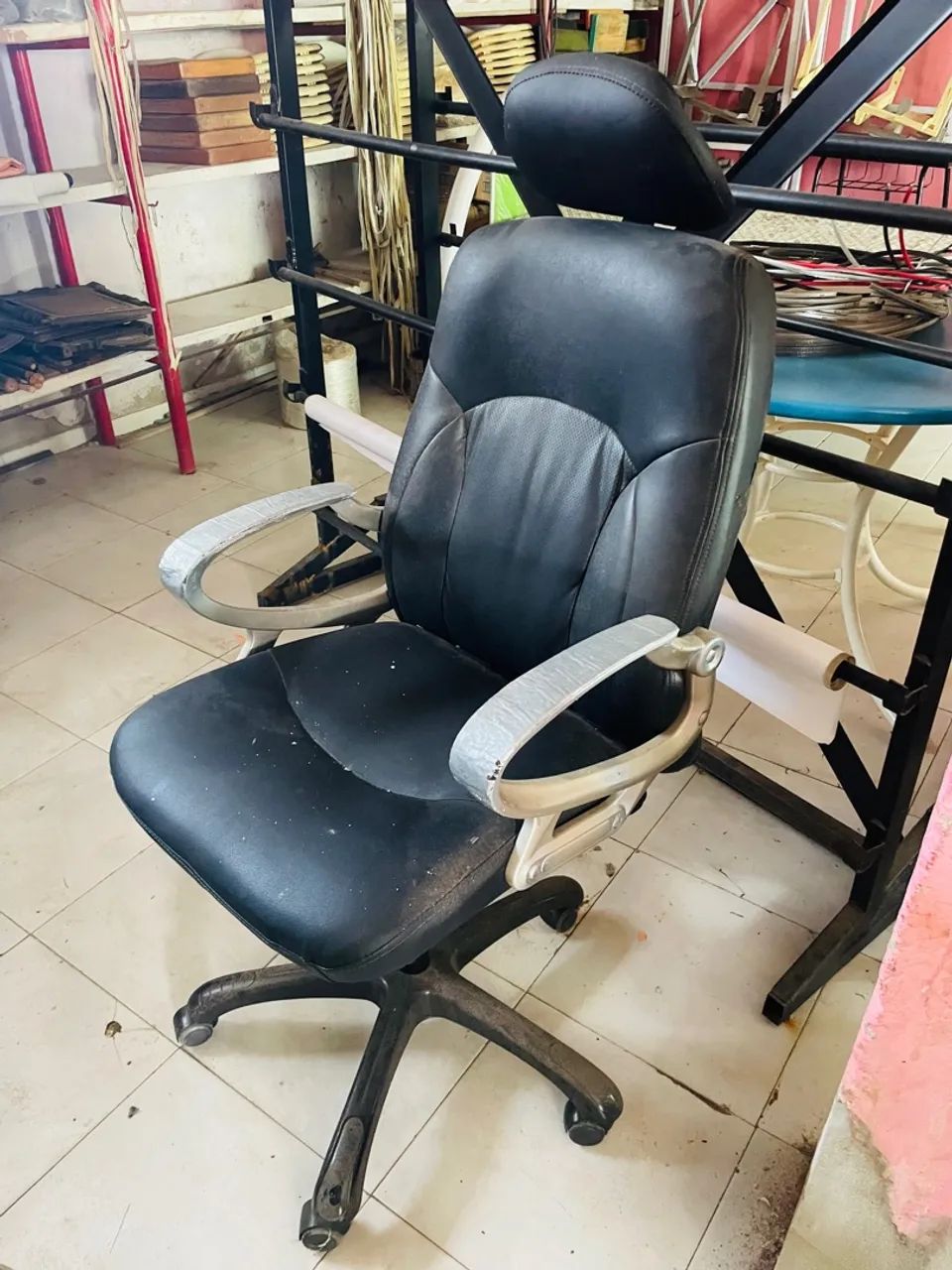 Cadeira de Escritório Giratória