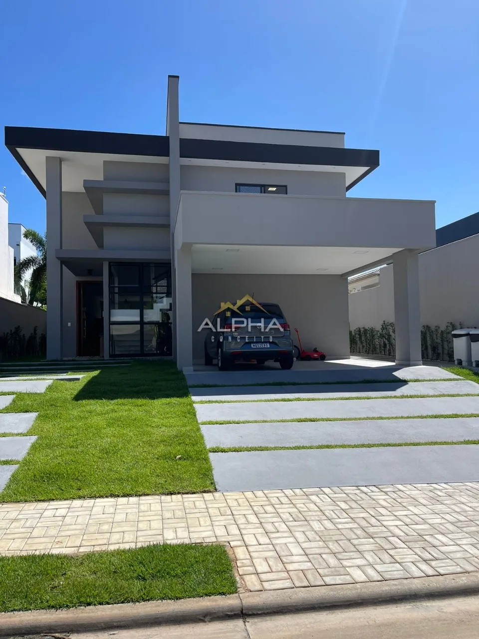 Casa de condomínio Duplex para venda com 300 metros com 4 suites com piscina Coacu - Eus