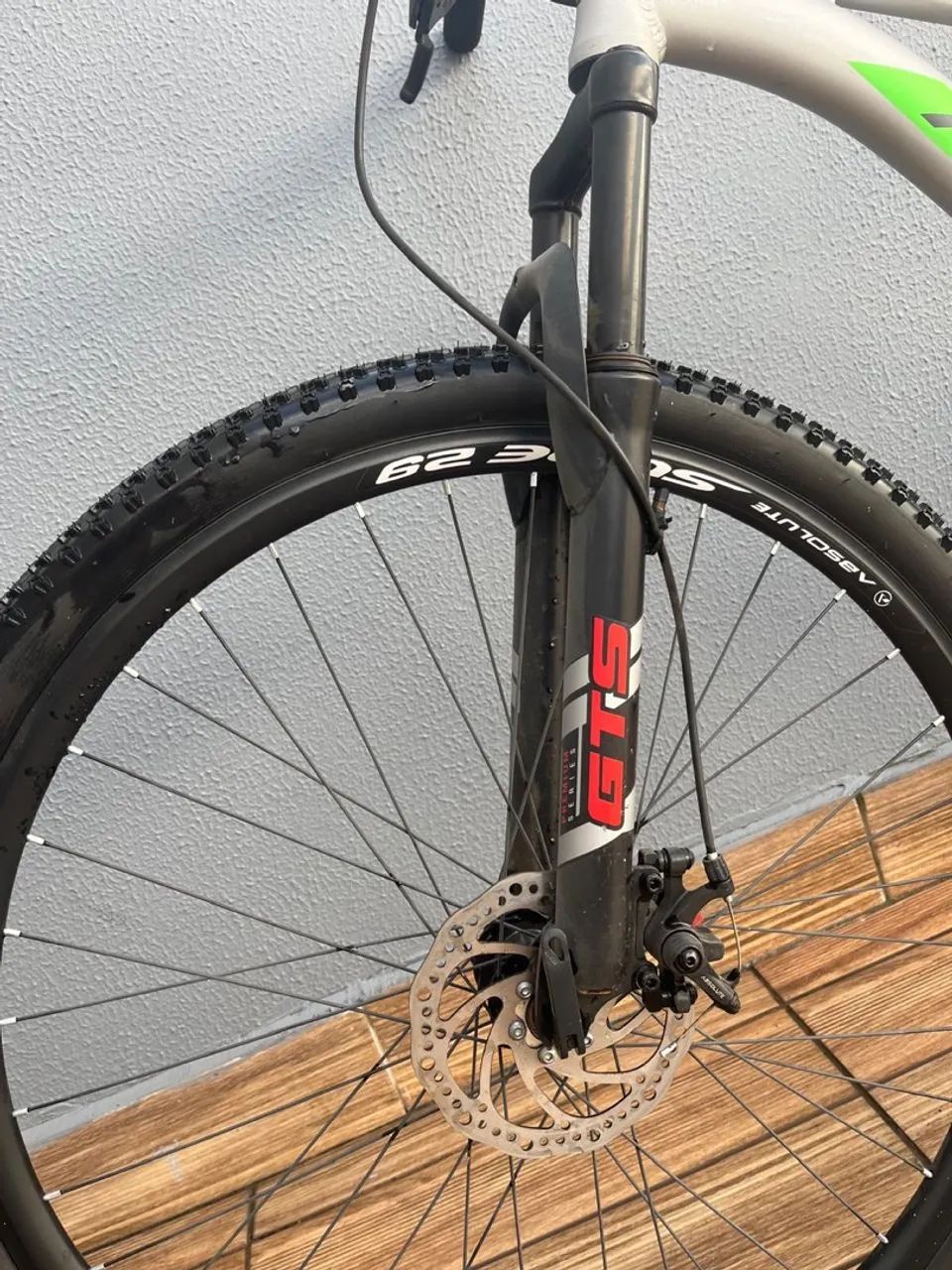Bicicleta Absolute Aro 29 com Freio a Disco e Suspensão